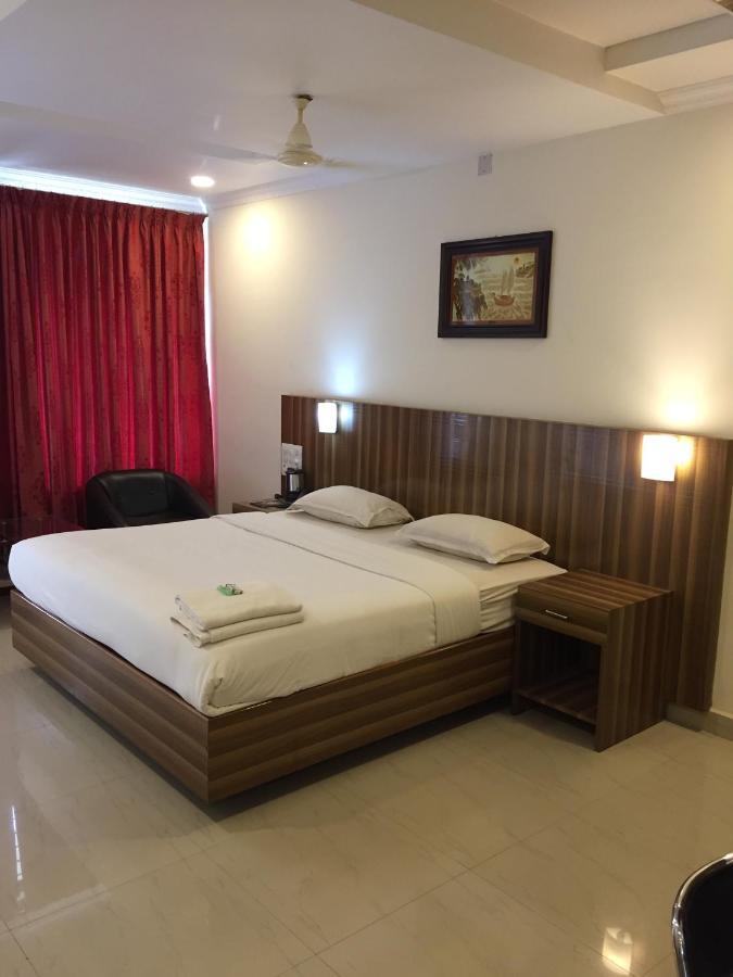 Hotel Green Park Suites Manipal Eksteriør bilde