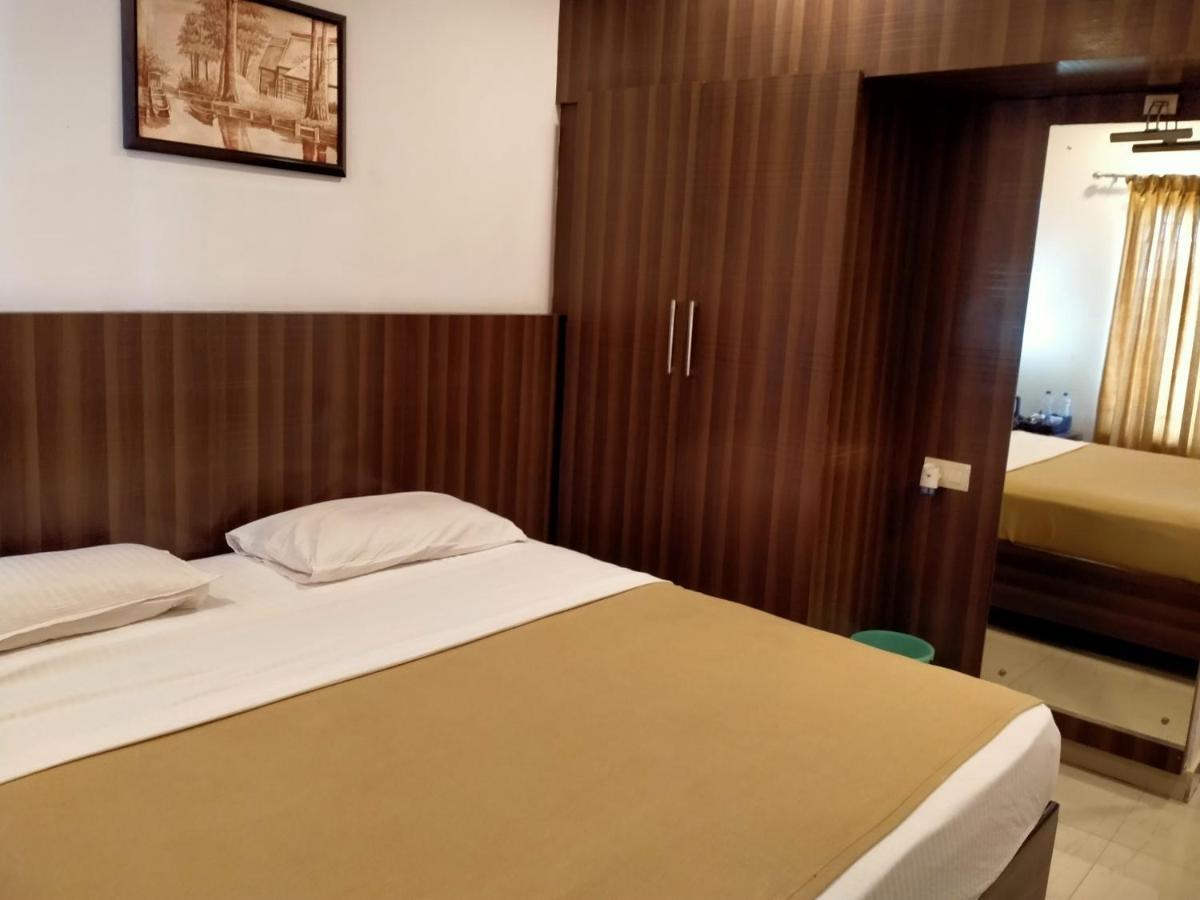 Hotel Green Park Suites Manipal Eksteriør bilde